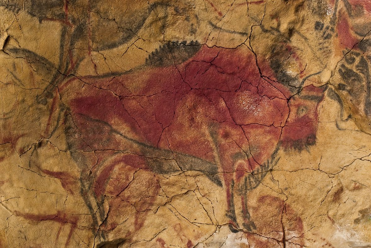 Los bisontes de Altamira, imprescindible que ver cerca de Santillana del Mar