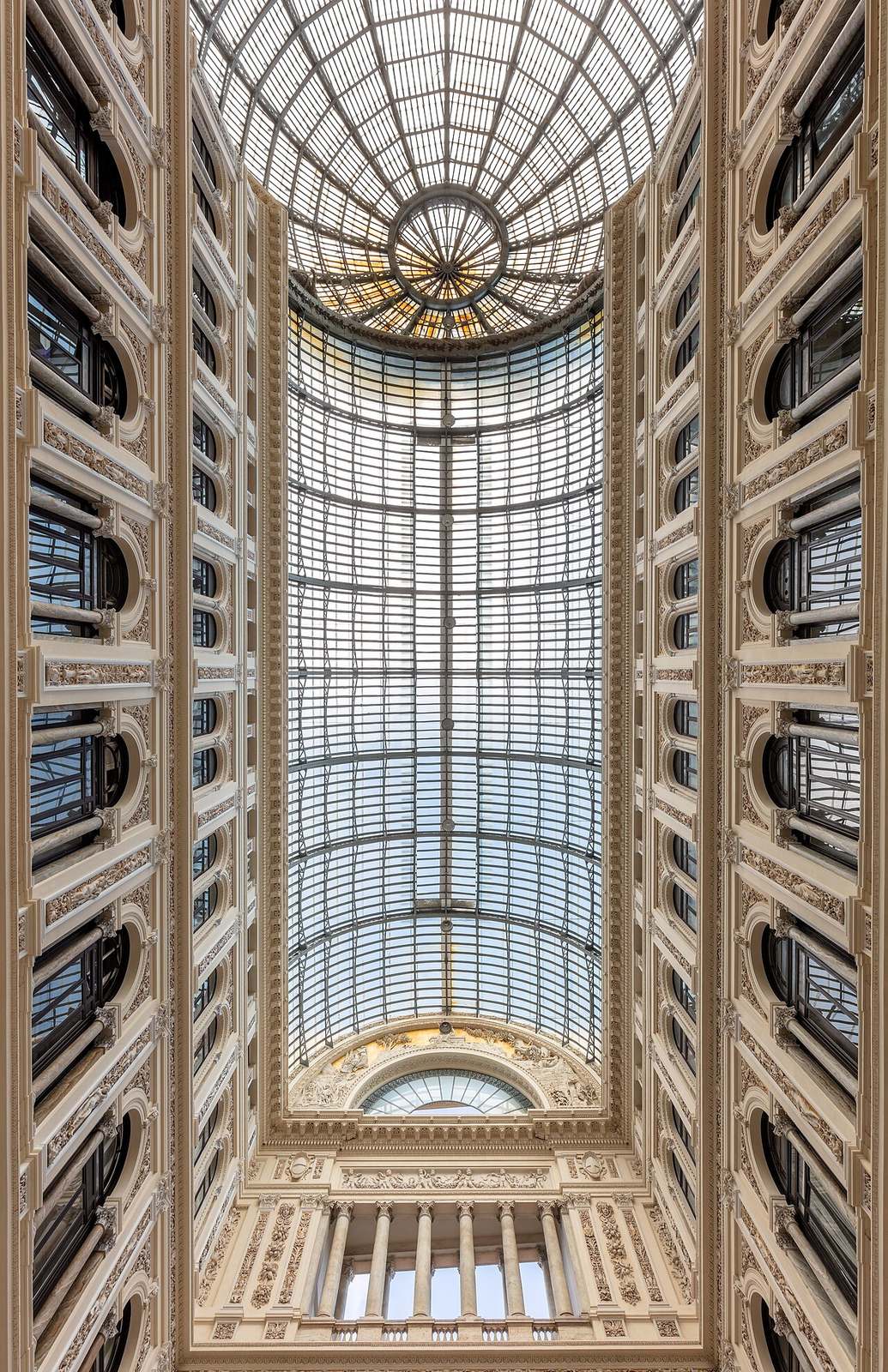 La Galería Umberto I, una de las paradas más fotogénicas que ver en Nápoles