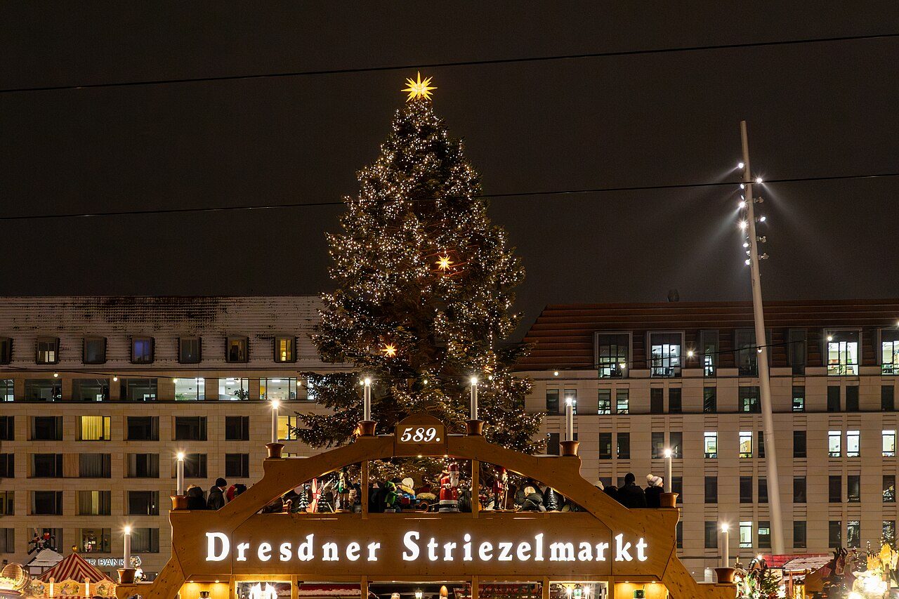 El Striezelmarkt, el mercadillo de Navidad más antiguo del mundo, imprescindible que ver en Dresde en diciembre