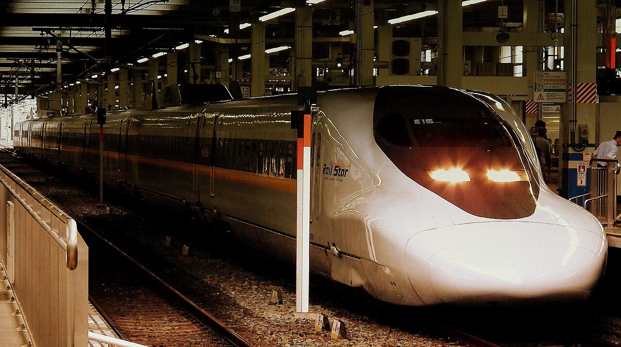 El shinkansen es la forma más rápida y cómoda de llegar a Hiroshima