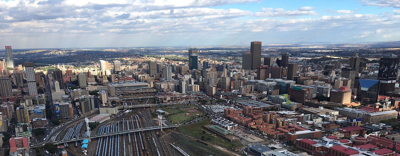 Vista del centro de Johannesburgo, punto de partida para descubrir Sudáfrica