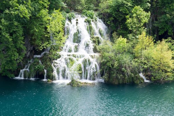 Los Lagos de Plitvice, la excursión más popular desde Zadar
