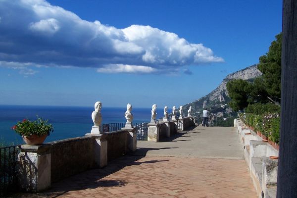 Vistas del Golfo de Nápoles, uno de los grandes atractivos de qué ver en Sorrento