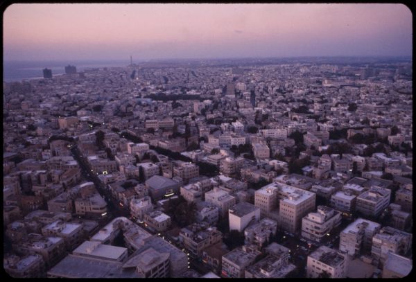 Vistas de la costa mediterránea, una de las postales imprescindibles que ver en Tel Aviv