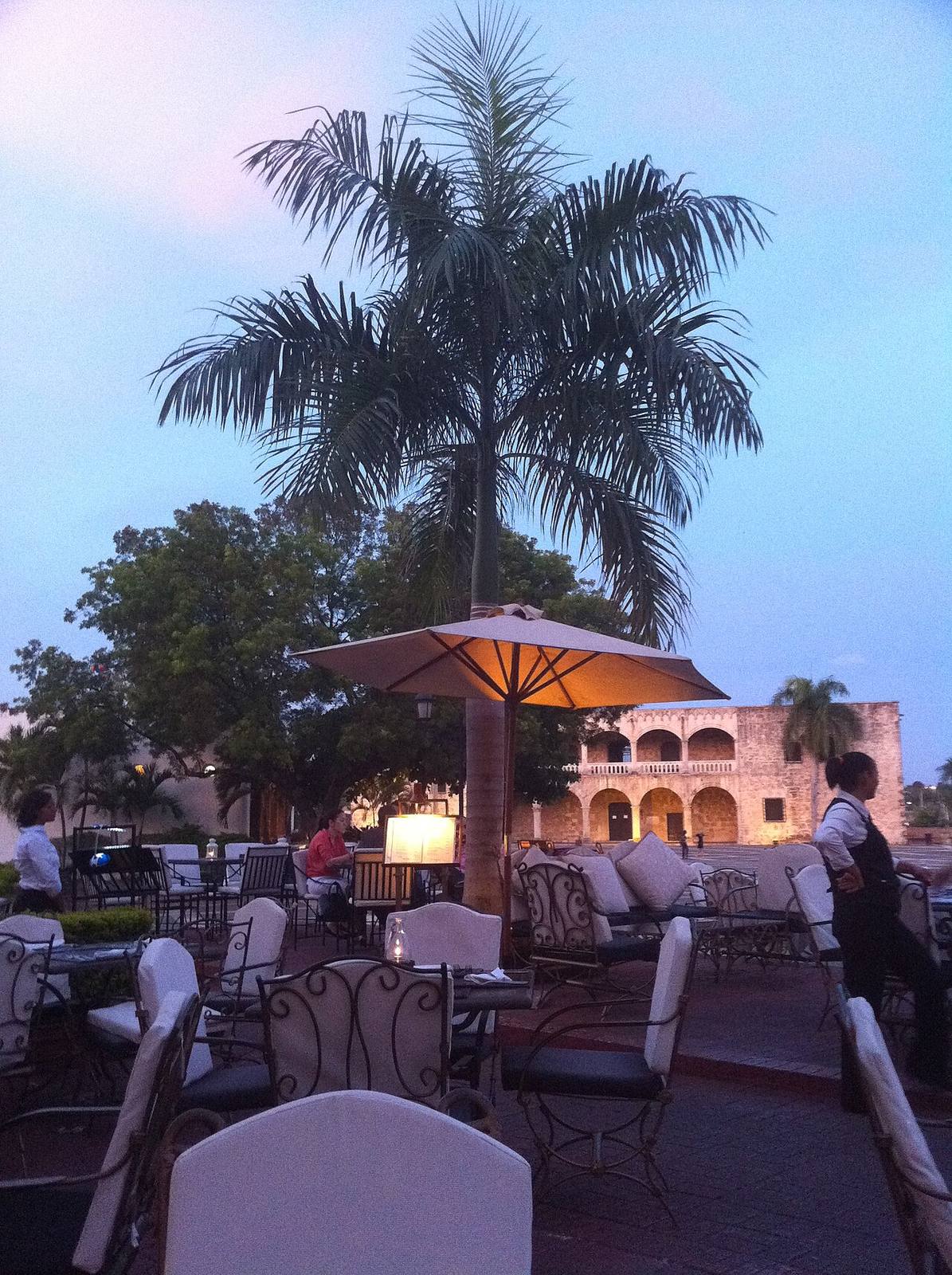 El Alcázar de Colón al atardecer, una de las estampas que ver en Santo Domingo