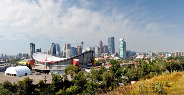 Vistas del centro de Calgary, punto de partida para descubrir qué ver en la ciudad y las Rocosas