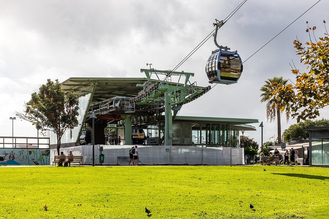 El teleférico de Funchal ofrece los mejores miradores sobre la bahía