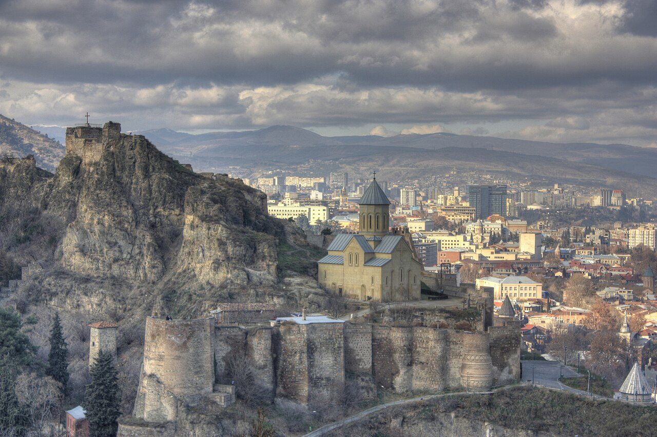 La Fortaleza de Narikala, parada obligada de todo lo que ver en Tiflis