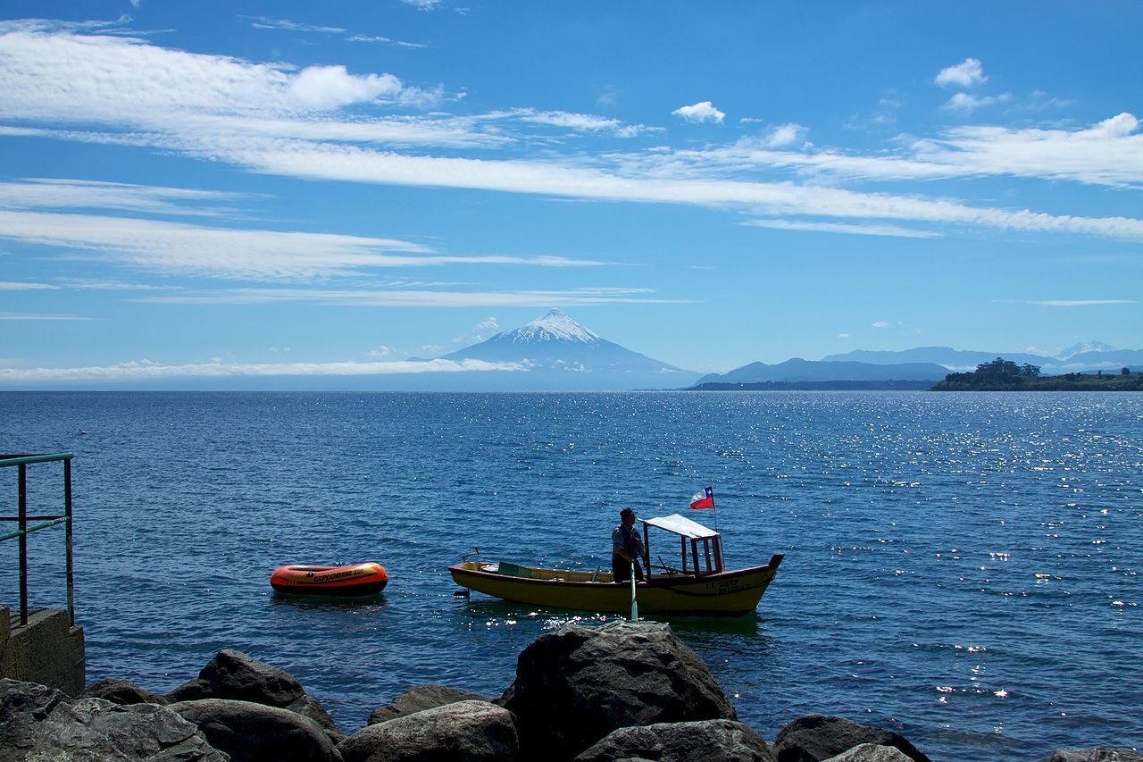 Vistas del lago Llanquihue y el volcán Osorno, imagen clave de qué ver en Puerto Varas