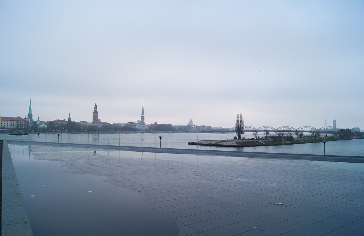 Vistas del casco antiguo, una de las estampas imprescindibles de qué ver en Riga