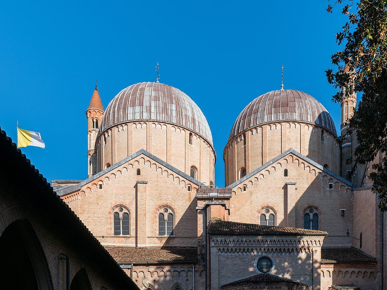 La Basílica de San Antonio, parada obligada de qué ver en Padua