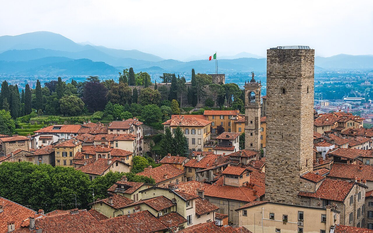 Vista panorámica de la Città Alta, lo mejor que ver en Bérgamo