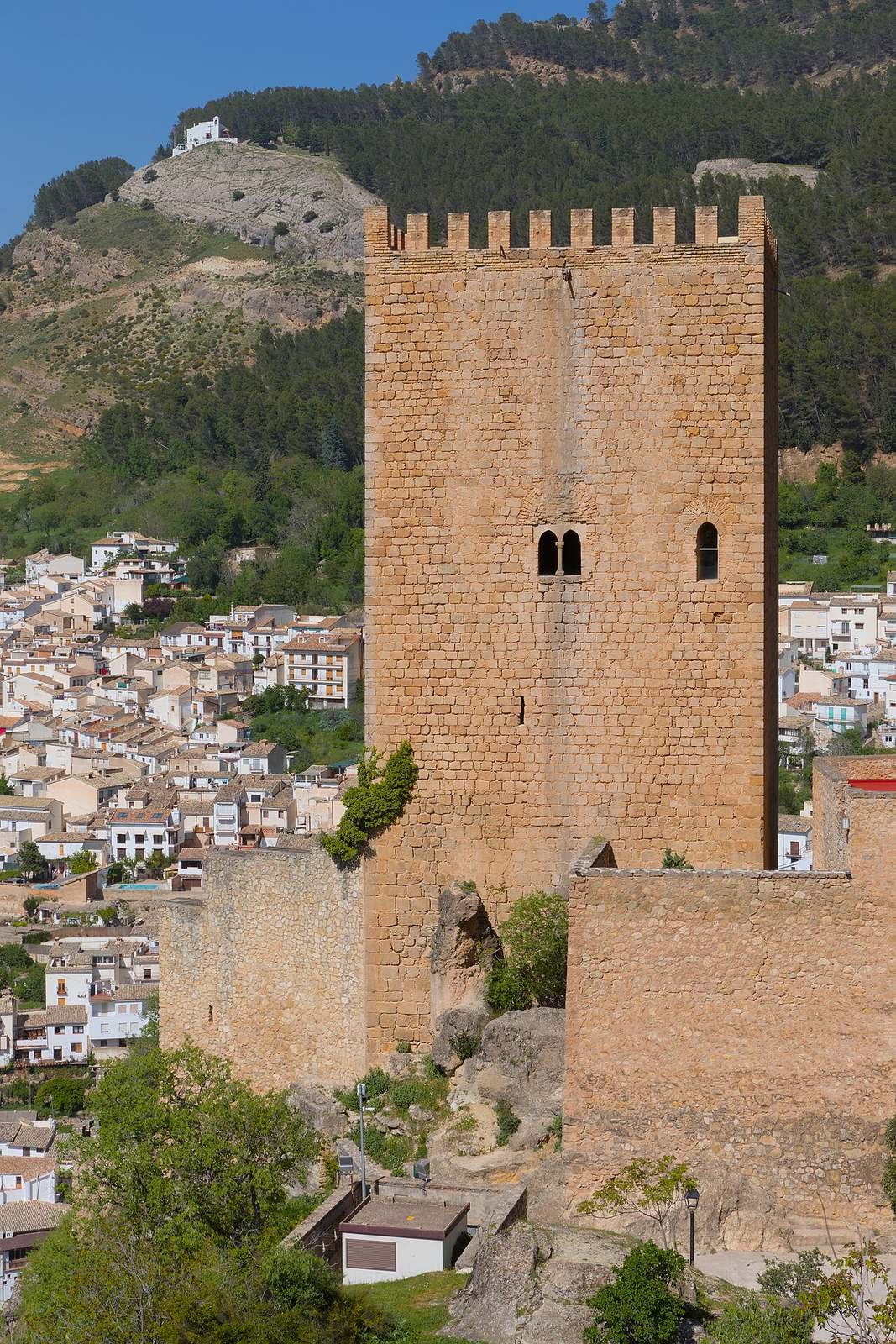 El Castillo de la Yedra, imprescindible que ver en Cazorla y su mejor mirador.