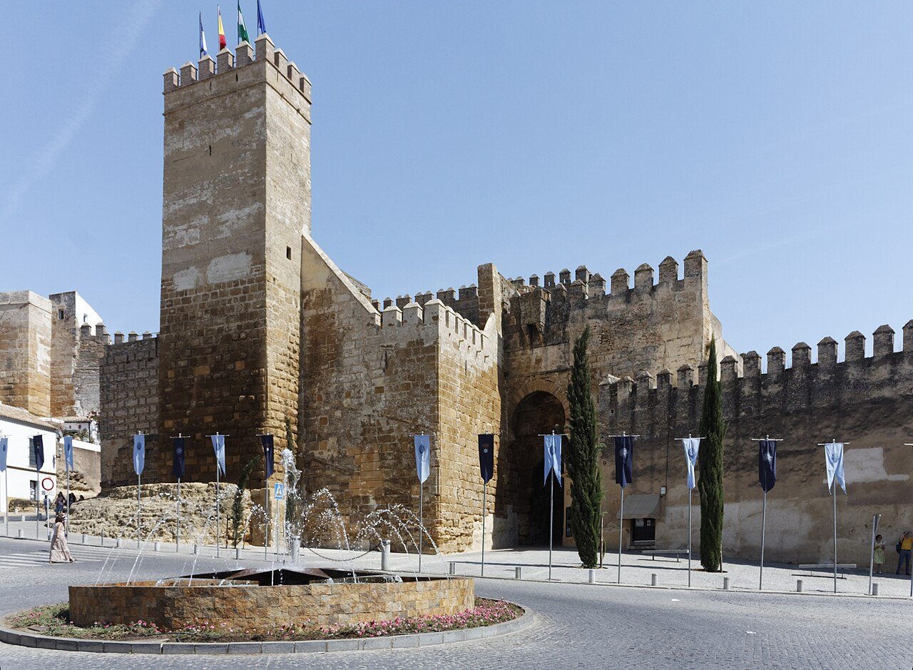 La Puerta de Sevilla, imagen icónica de qué ver en Carmona