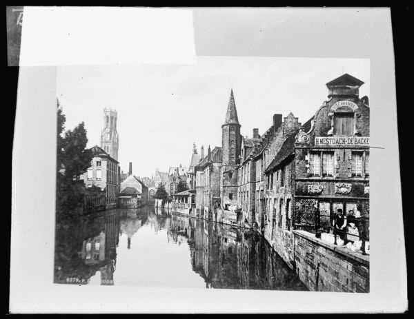 Los canales y casas medievales de Brujas, imprescindibles que ver en la Venecia del Norte