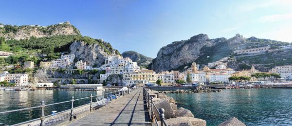 Excursiones de un día en Amalfi: la isla de Capri es una de las salidas más populares.