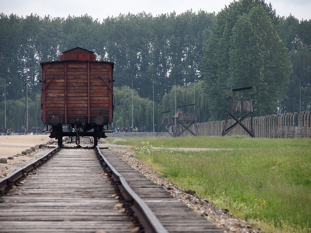 Las excursiones de un día en Varsovia incluyen visitas guiadas a Auschwitz-Birkenau.