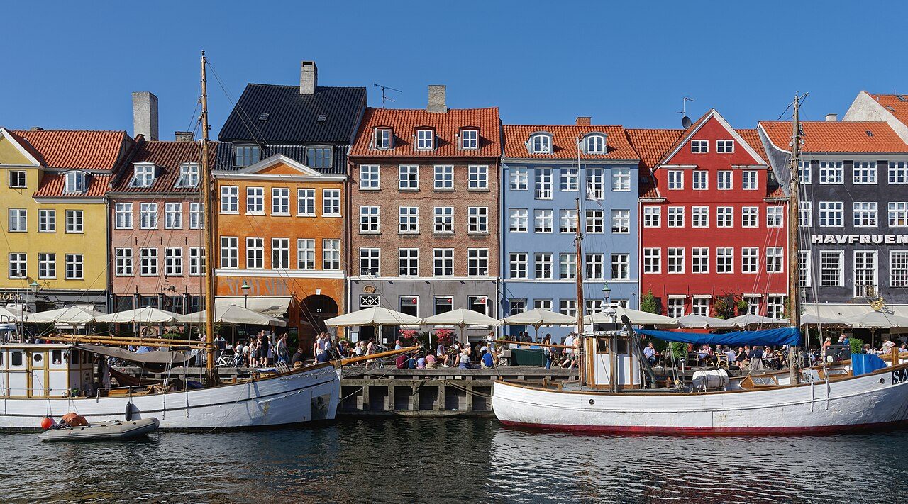 Las casas de colores de Nyhavn, la imagen más icónica de qué ver en Copenhague