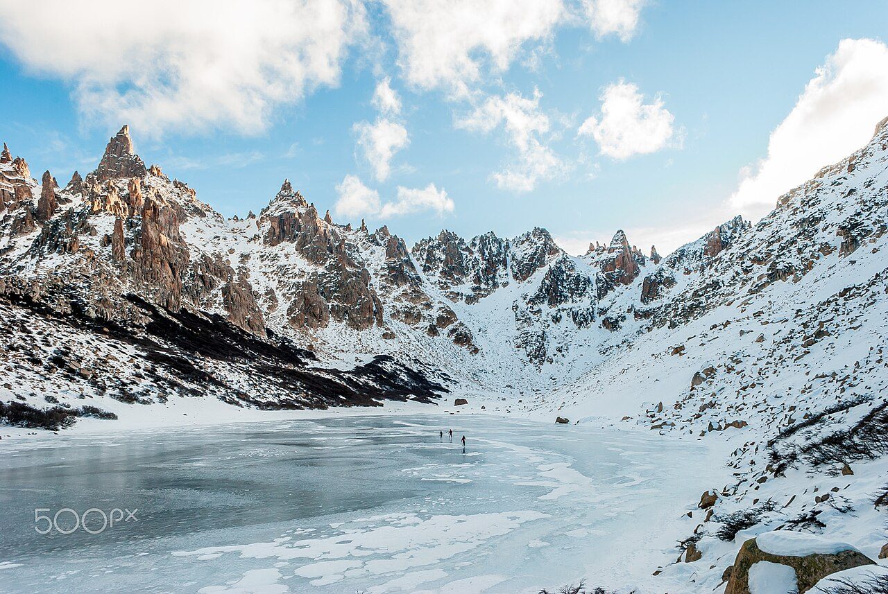Vistas panorámicas desde el Cerro Catedral, una de las mejores entradas y museos en Bariloche.