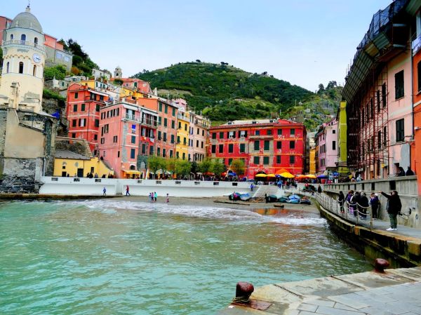Cruceros y barcos en La Spezia: navegando entre los pueblos de Cinque Terre