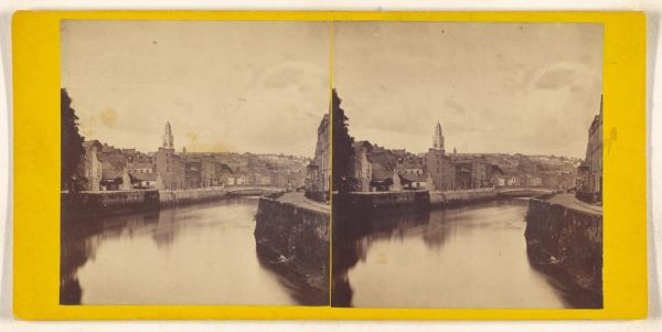 Vista del centro de Cork sobre el río Lee, punto de partida para saber qué ver en Cork