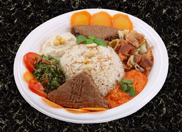 Gastronomía en Arenal: un casado tradicional con vistas al volcán