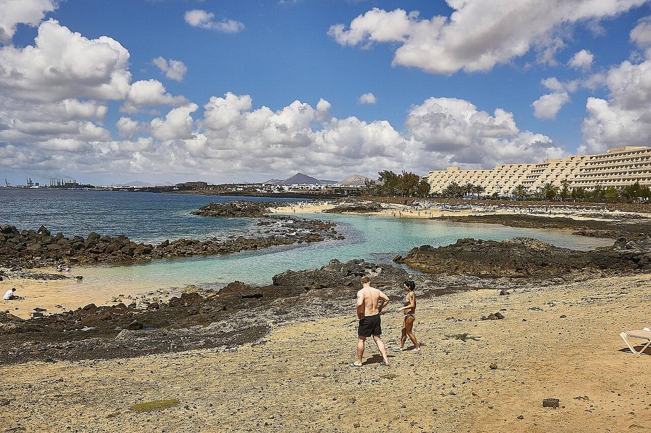 Entradas y museos en Costa Teguise: planes de agua y aventura para toda la familia