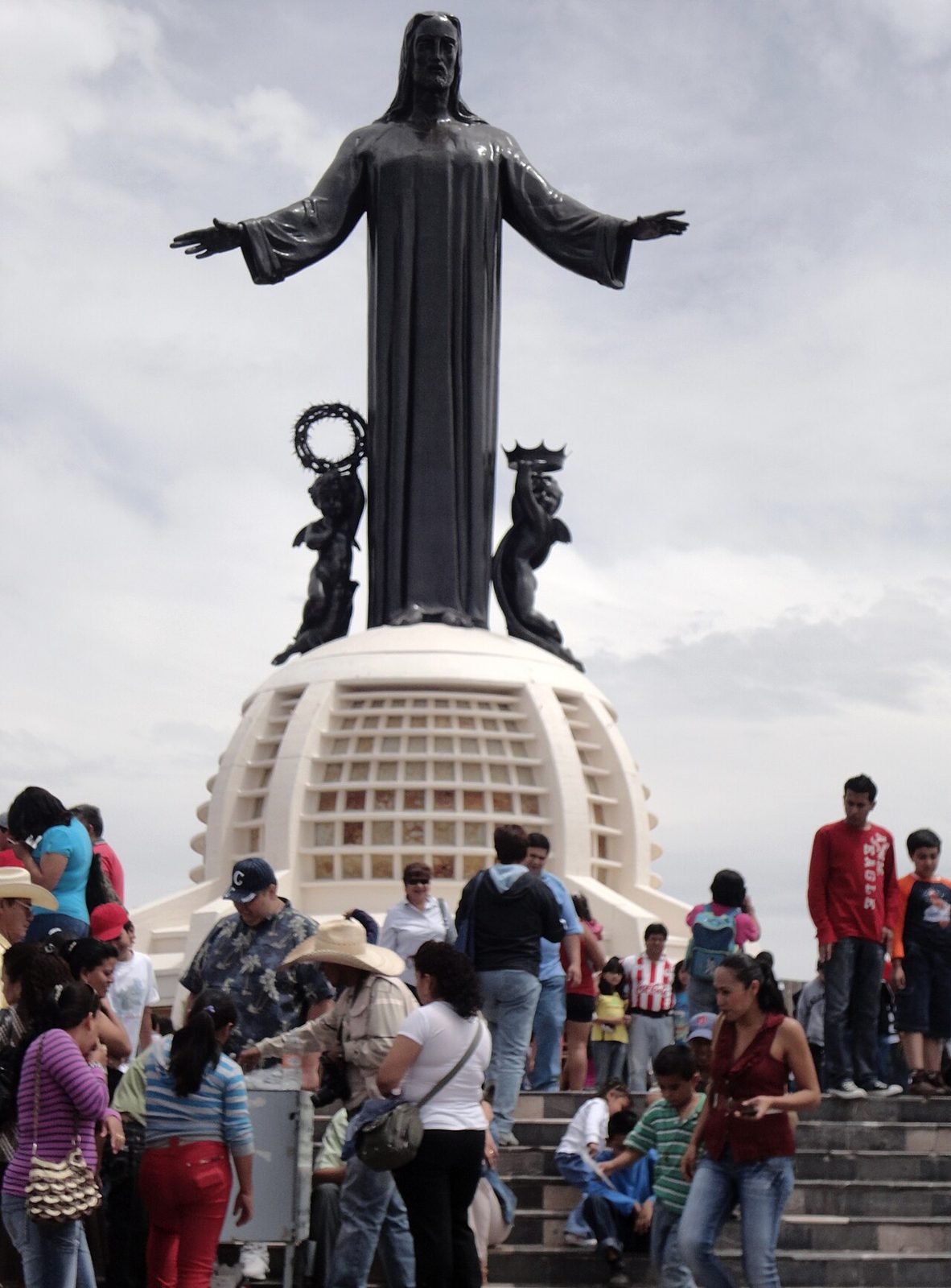 Excursiones de un día en Guanajuato: el Cristo Rey del Cubilete domina el Bajío.