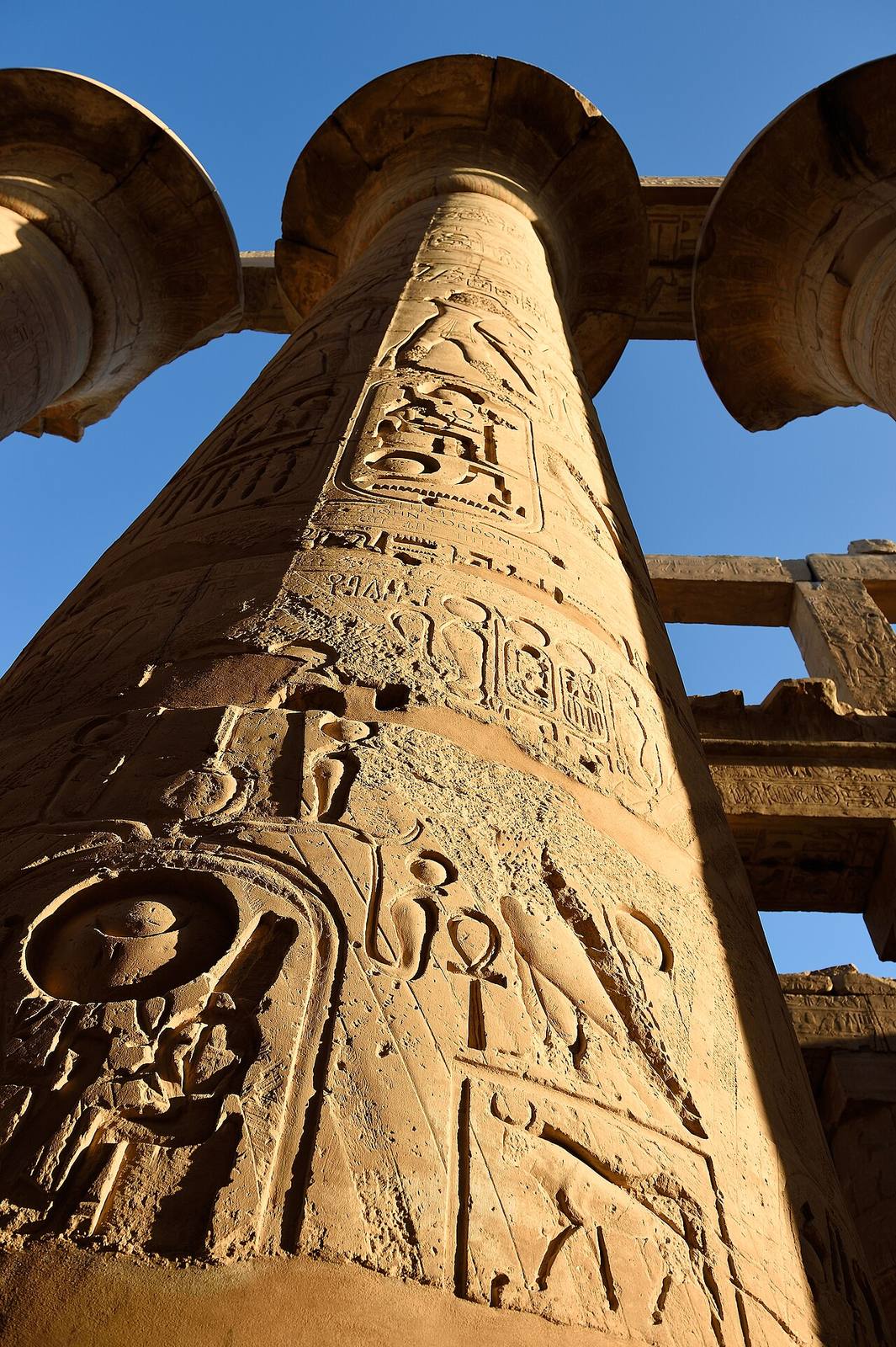 El bosque de columnas del Templo de Karnak, imprescindible que ver en Luxor