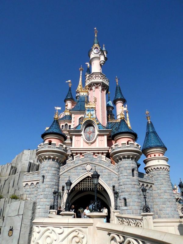El castillo del Parque Disneyland, imprescindible con tus entradas en Disneyland Paris.
