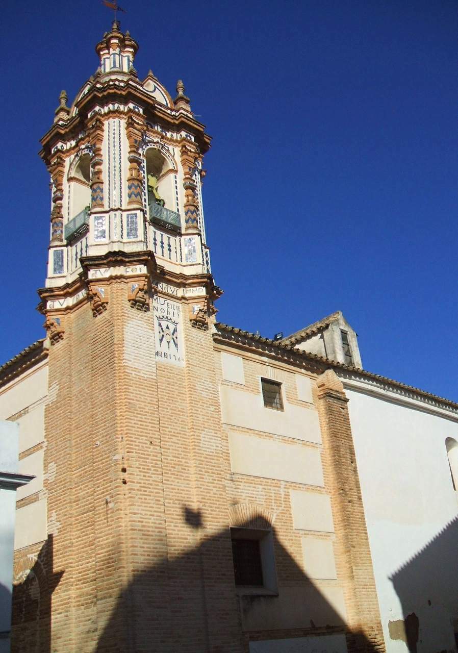 Torres barrocas en una visita guiada por Écija, la ciudad de las torres.
