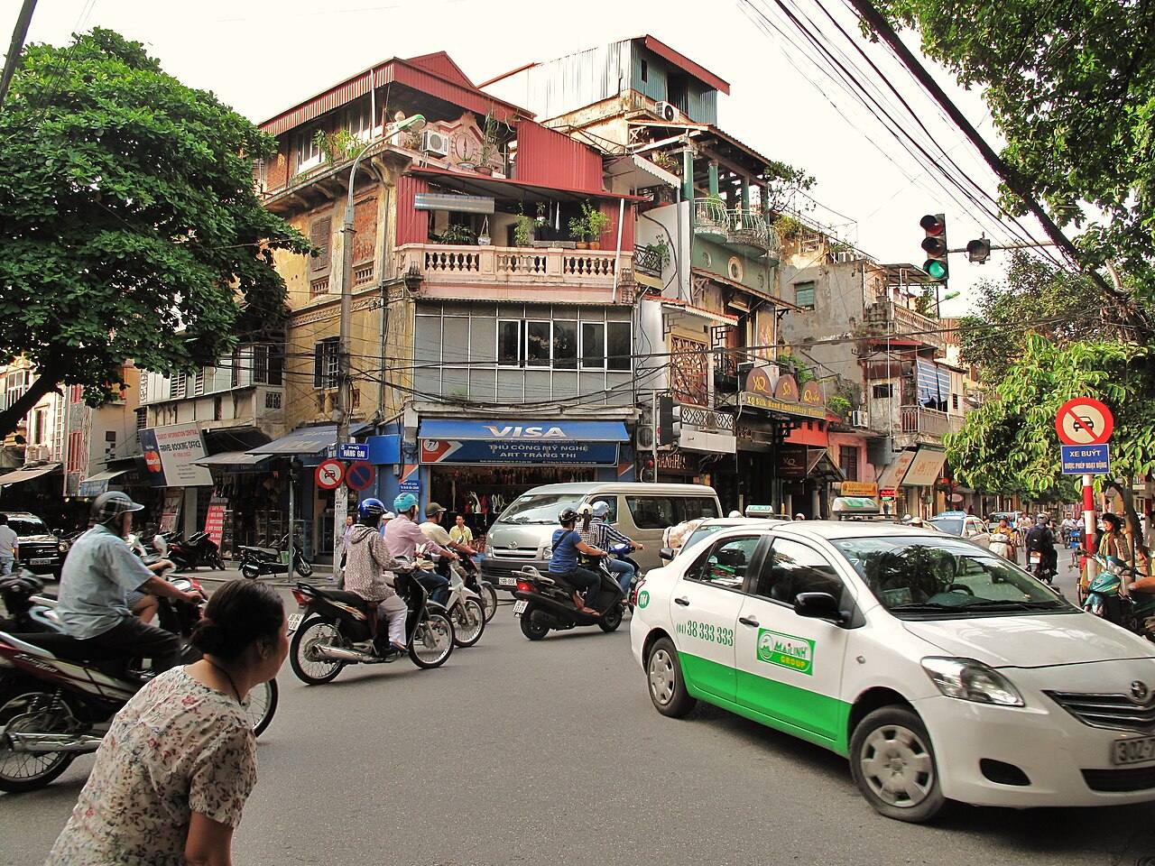 Los traslados en Hanoi te llevan directo del aeropuerto de Noi Bai al bullicioso barrio antiguo.