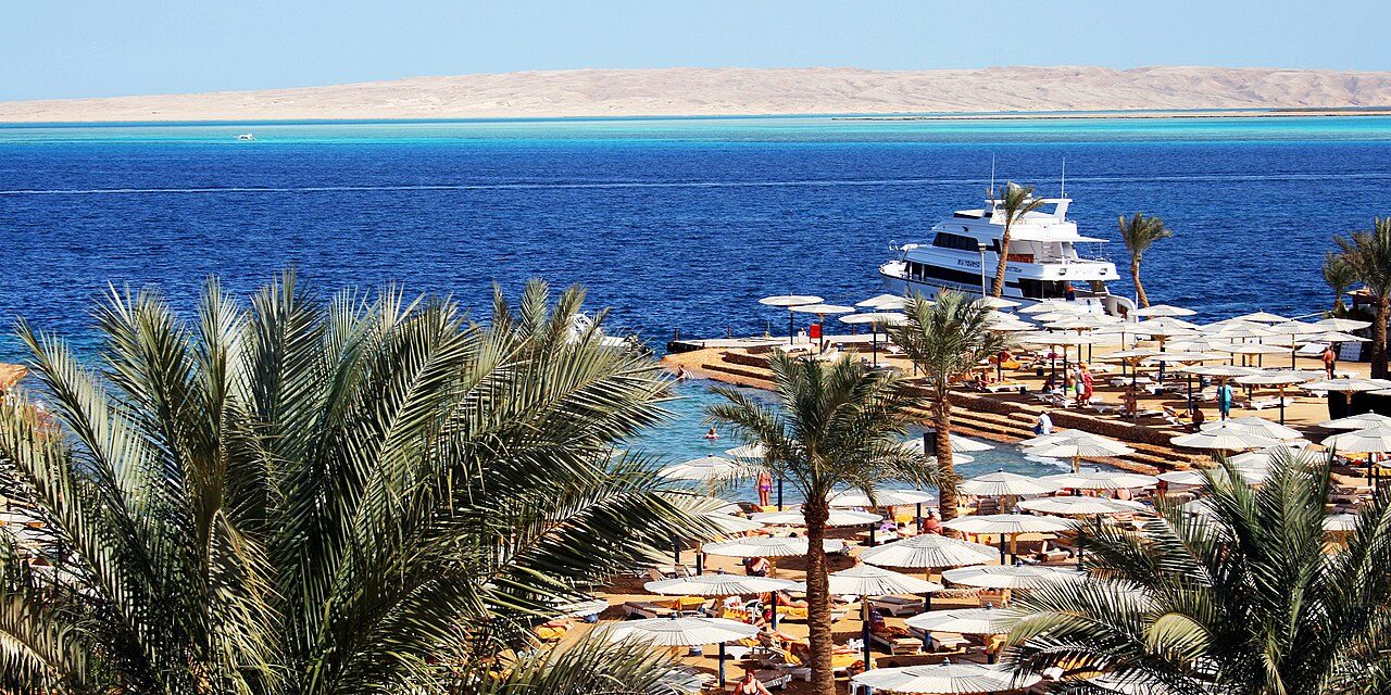 Paseo por la Marina en una de las visitas guiadas en Hurghada.