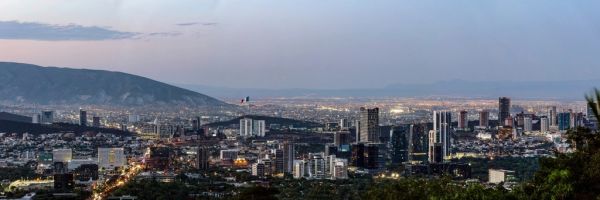 Vistas de la inmensa Ciudad de México, punto de partida de tu viaje