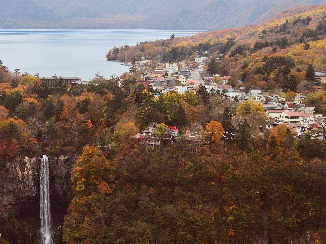 La cascada de Kegon, uno de los mayores atractivos naturales que ver en Nikko