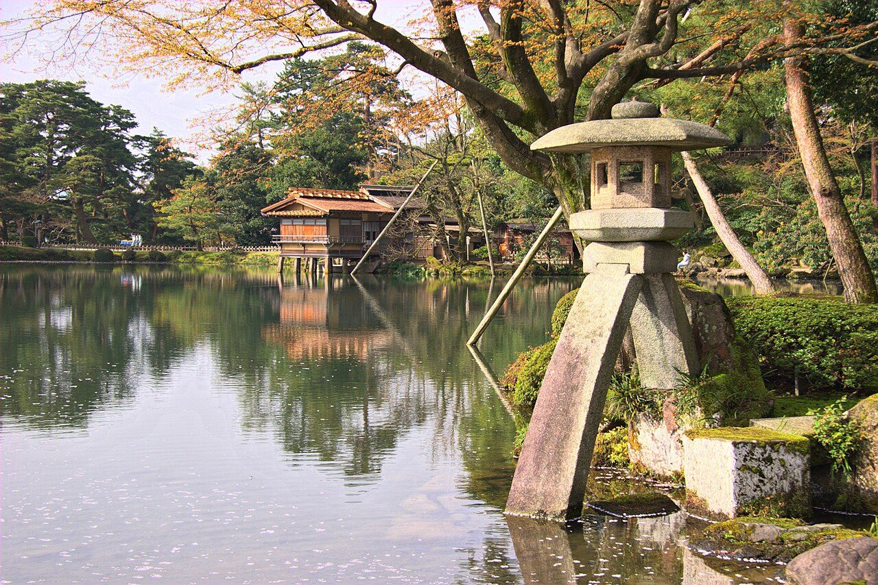 El jardín Kenroku-en, lo imprescindible que ver en Kanazawa