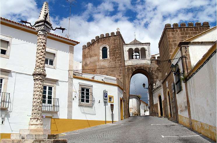 El Largo de Santa Clara y su Pelourinho, una parada obligada del centro histórico.