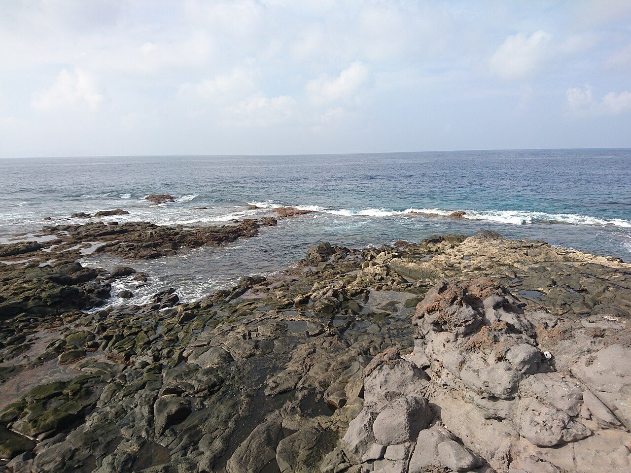 Vistas de la costa de Playa Blanca, en el sur de Lanzarote