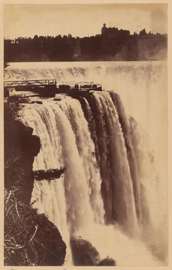 Vista panorámica de las Cataratas del Niágara desde el lado canadiense