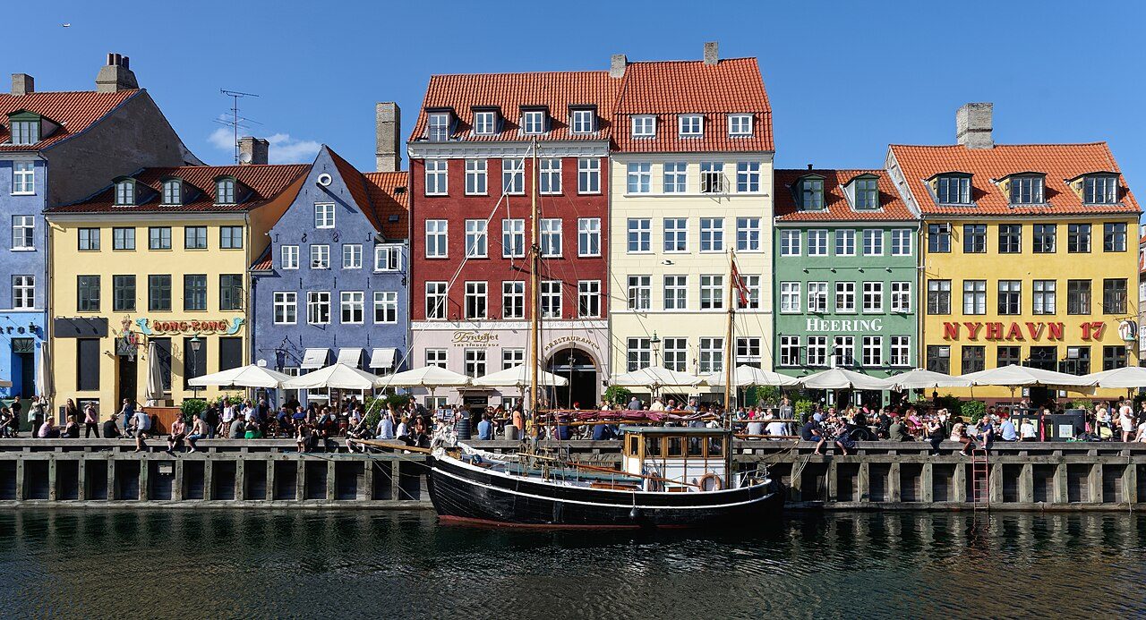 Free tours en Copenhague: los canales de Nyhavn, punto de salida habitual de muchas rutas.