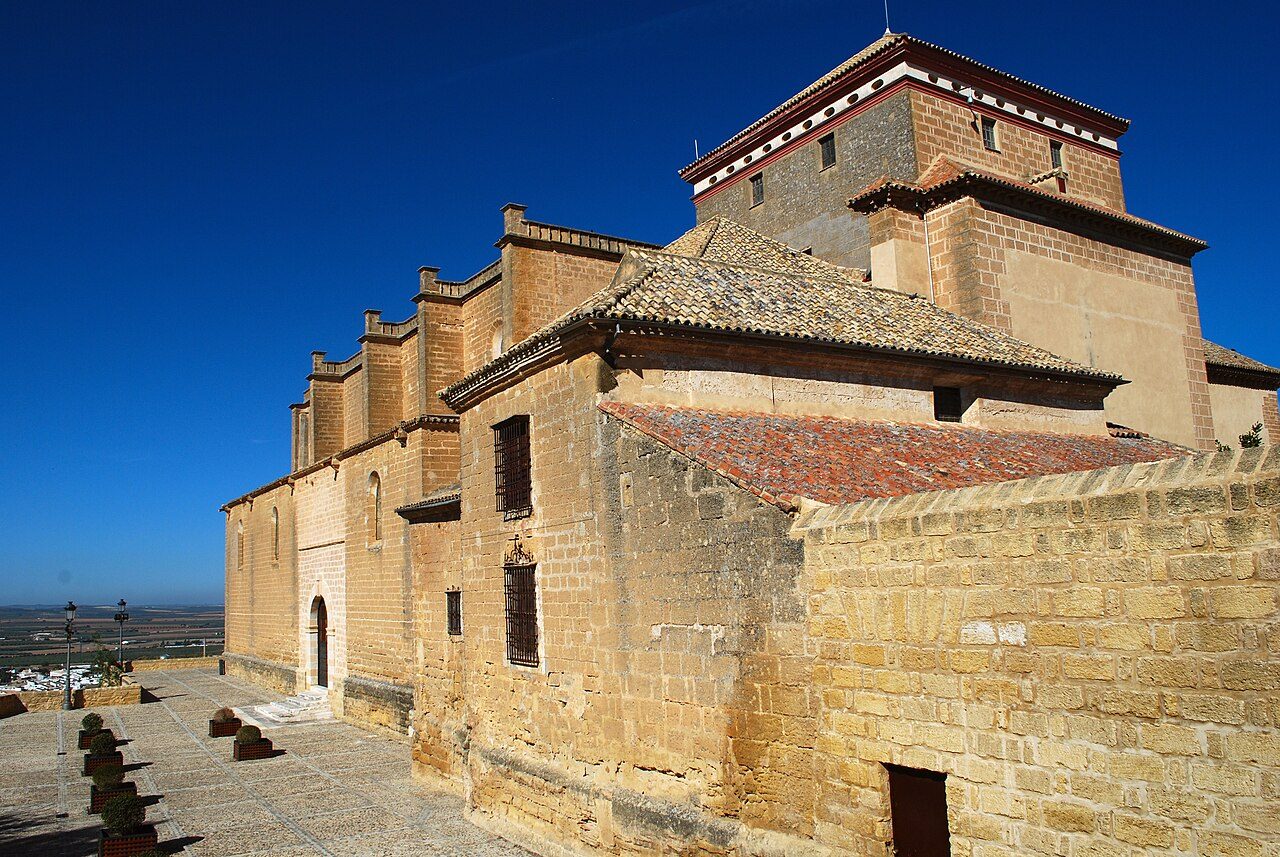 Vistas de la Colegiata en una visita guiada por Osuna