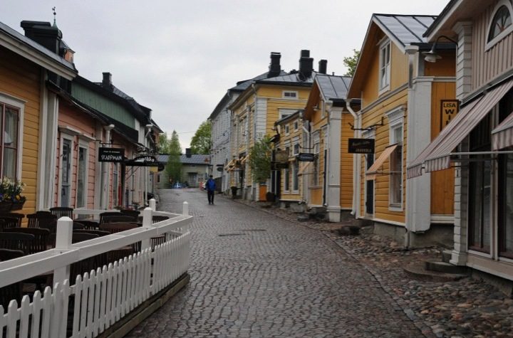 Casas de madera de Porvoo, una de las excursiones de un día en Helsinki más populares.