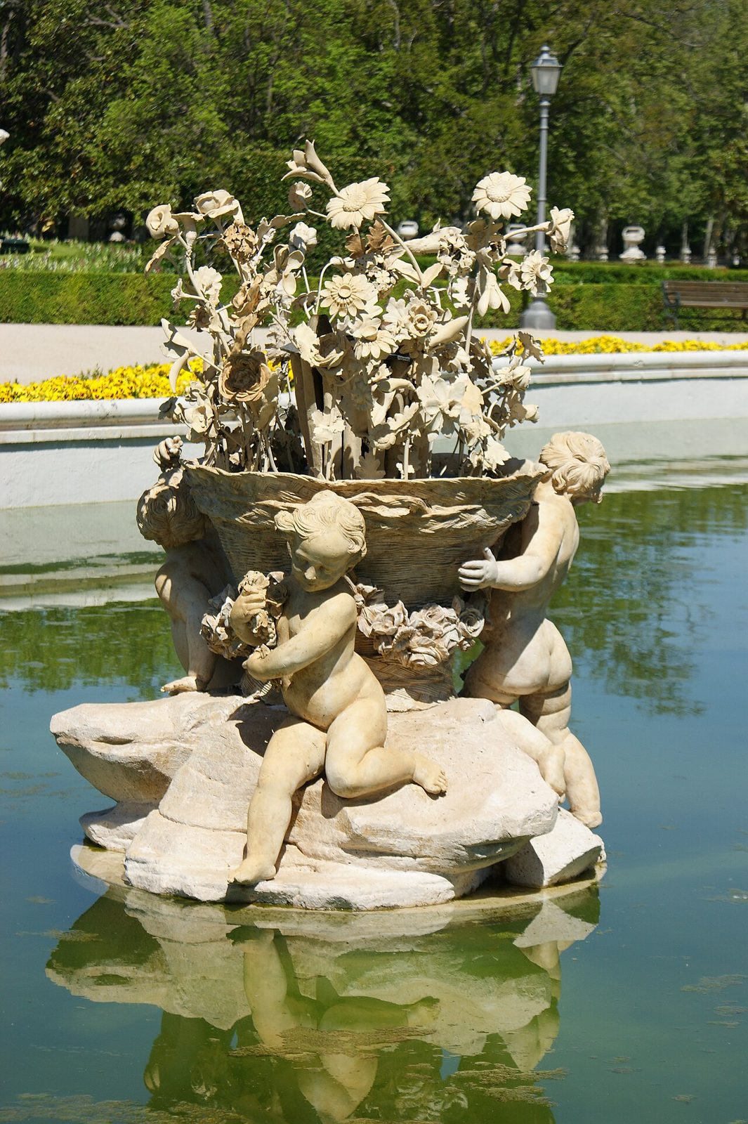 El Palacio Real de Aranjuez y sus jardines junto al Tajo, primera parada de la ruta.