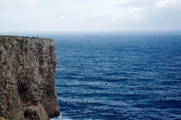 Excursiones de un día en Portimao: los acantilados de Sagres, en el suroeste del Algarve