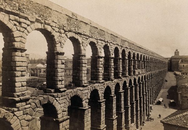 El Acueducto de Segovia, la primera parada obligada al llegar a la ciudad