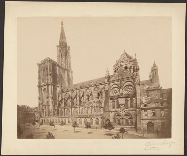 La catedral de Notre-Dame, parada obligada en qué ver en Estrasburgo