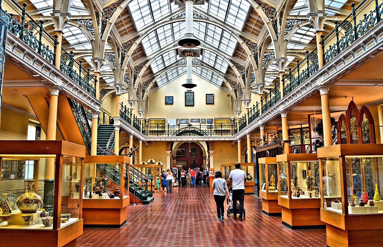 Los museos gratuitos son uno de los grandes atractivos que ver en Birmingham