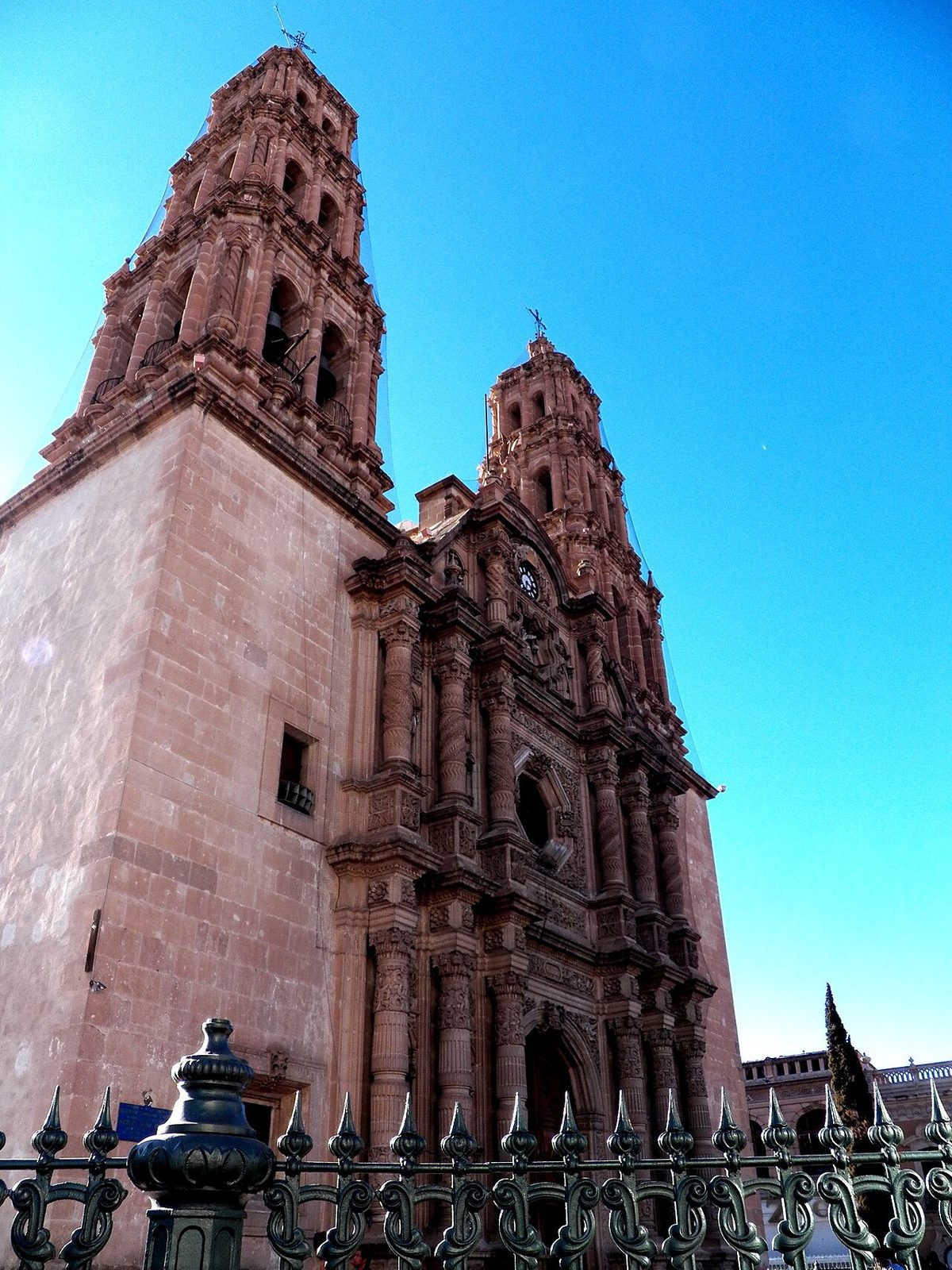 Vista del centro histórico, punto de partida para descubrir qué ver en Chihuahua
