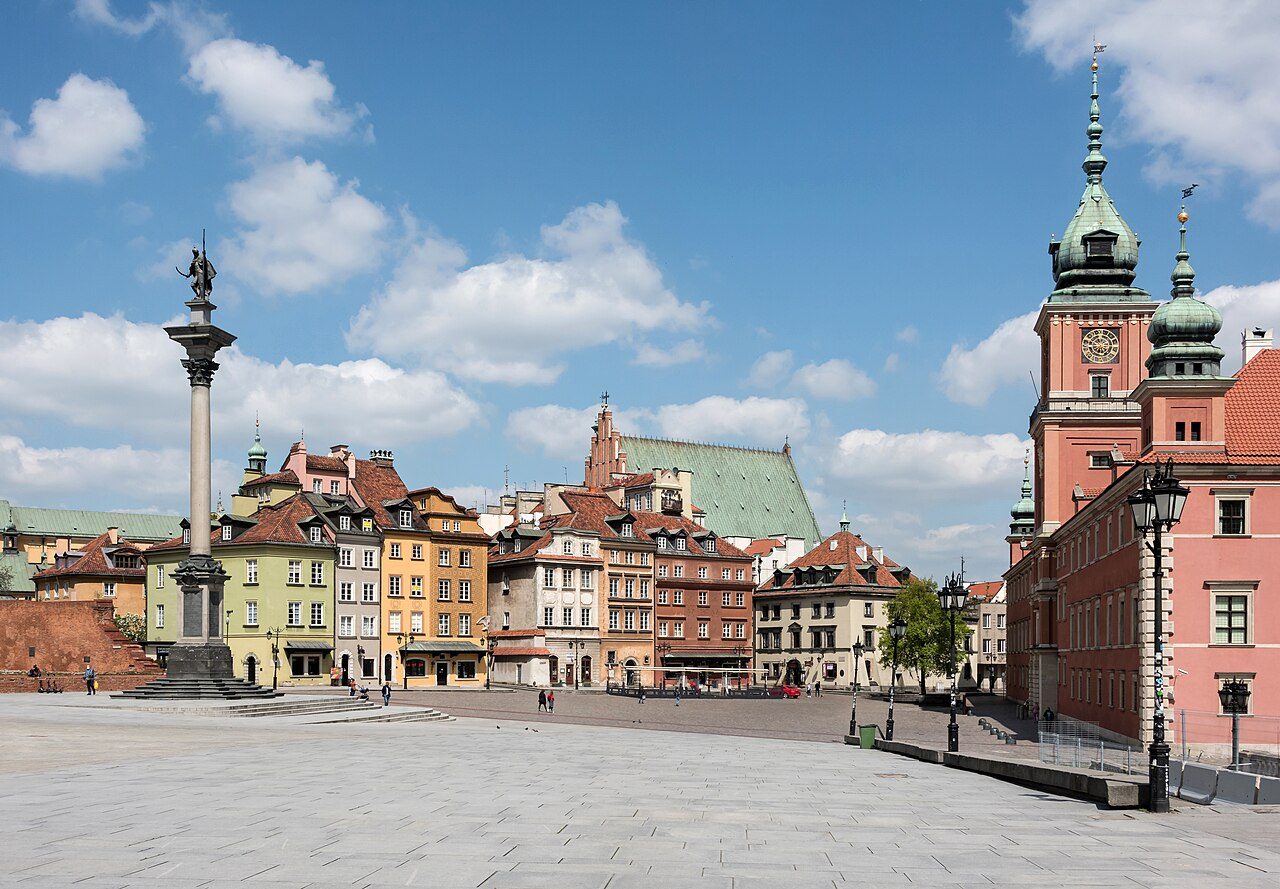 La Plaza del Castillo, parada obligatoria de qué ver en Varsovia