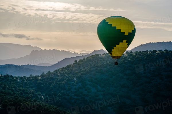 Amanecer en globo sobre la orilla oeste, una experiencia única que vivir en Luxor